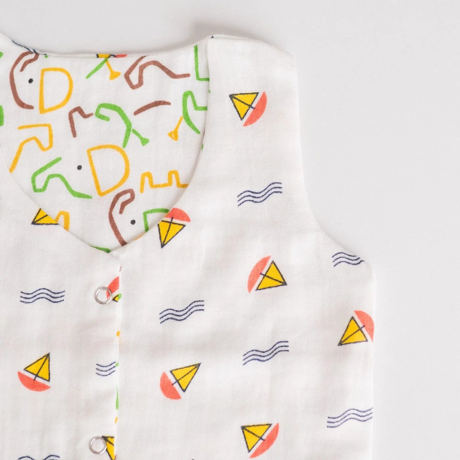 Reversible Muslin Baby Jabla — Boat / Elephant Print