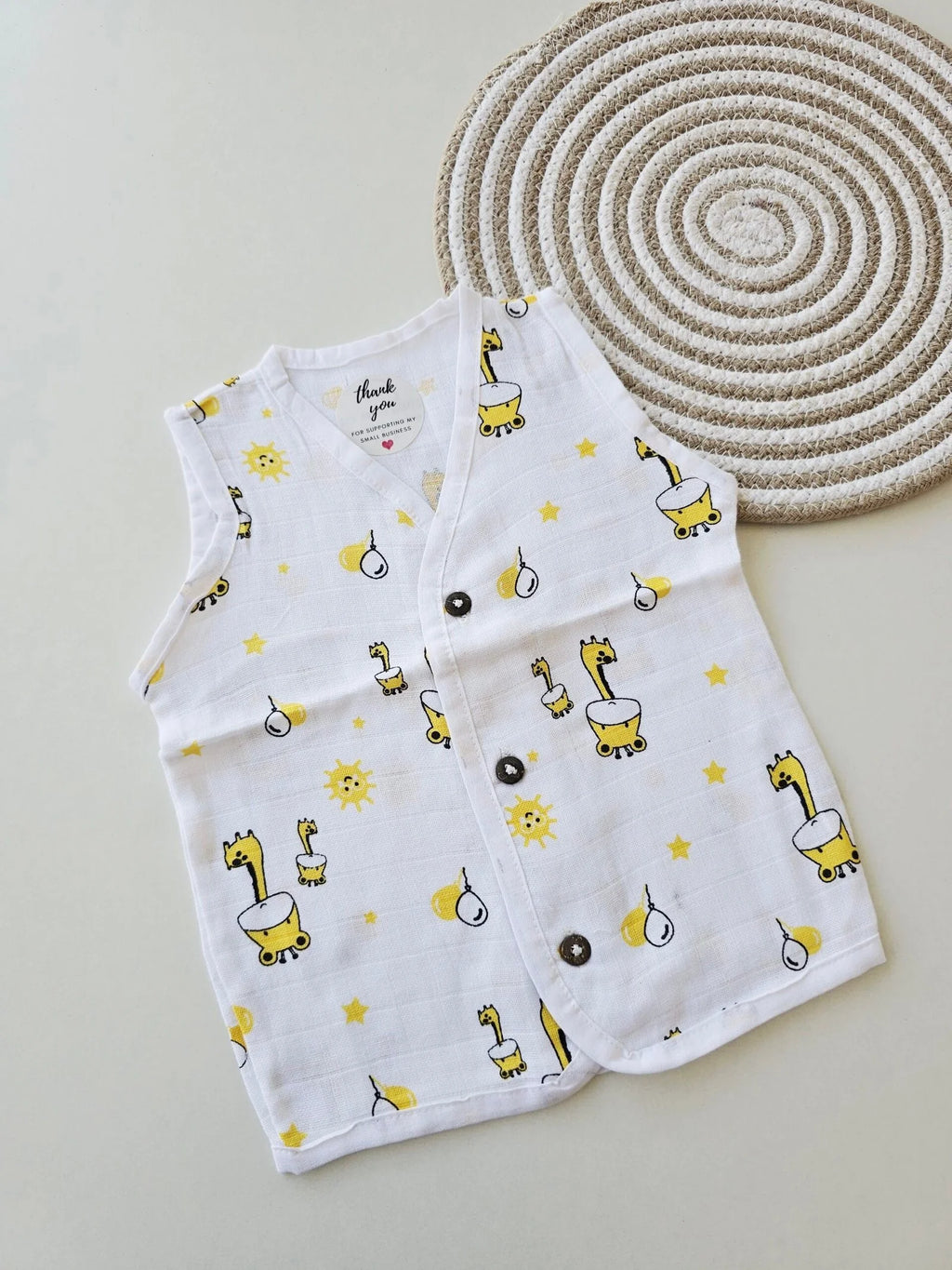 Giraffe – Muslin Button Jabla