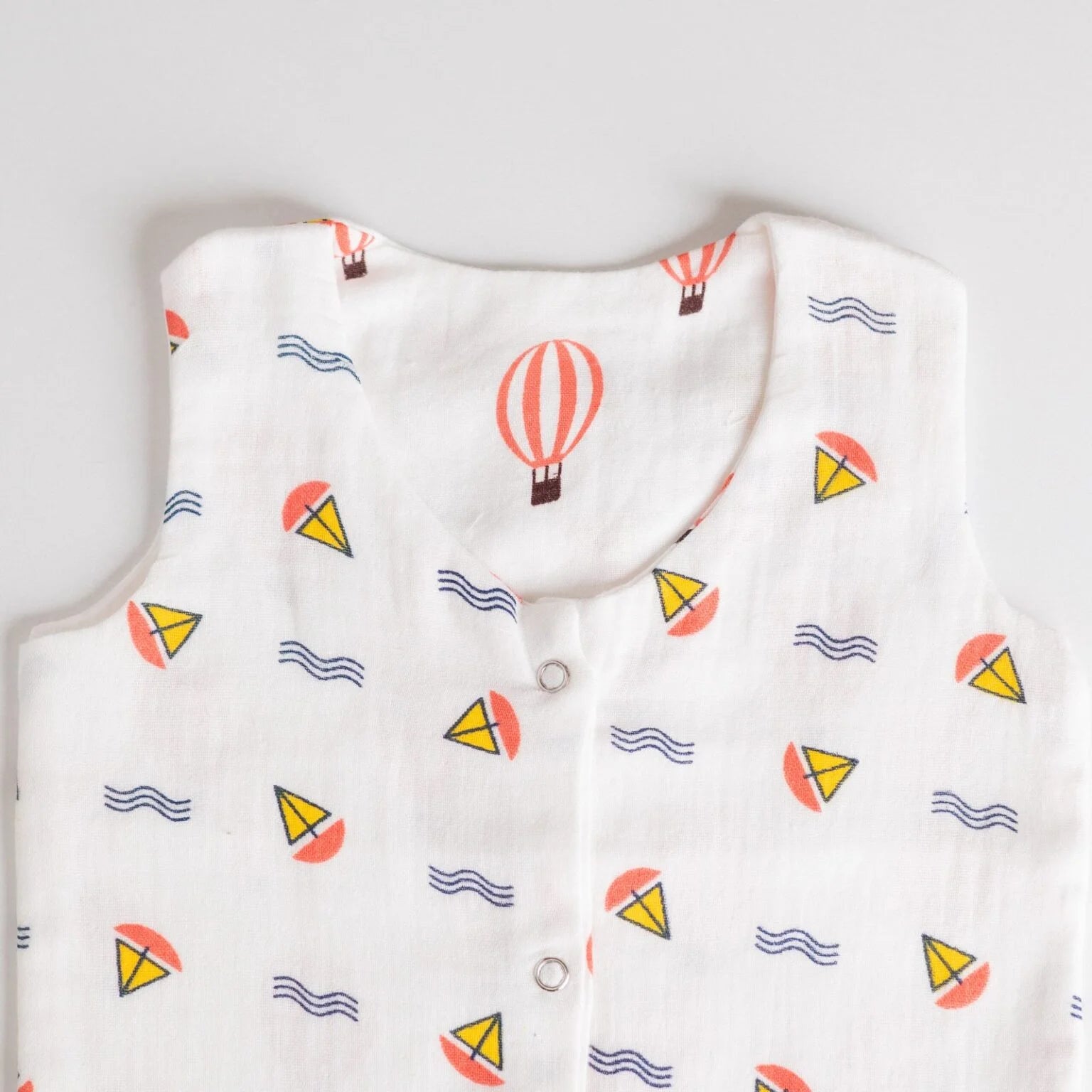 Reversible Muslin Baby Jabla — Boat / Parachute Print