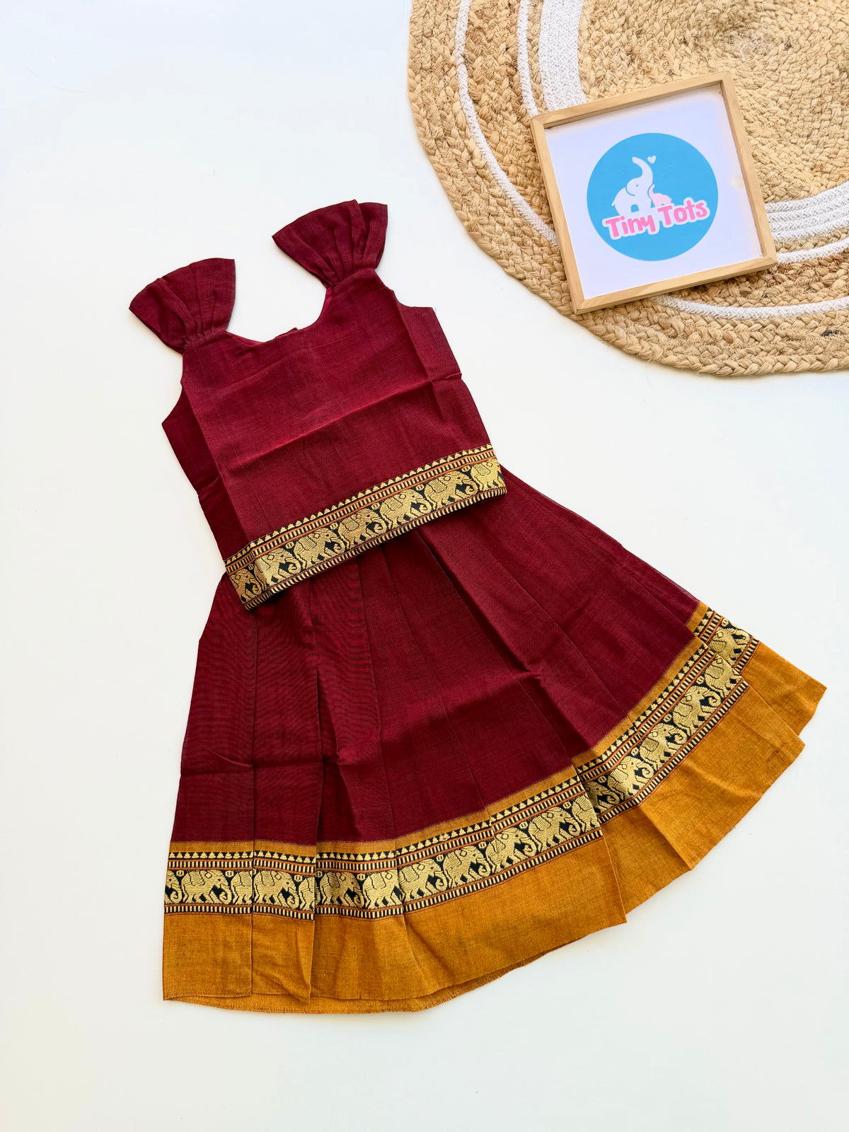 Narayanpet – Red (Maroon) with mustard yellow
