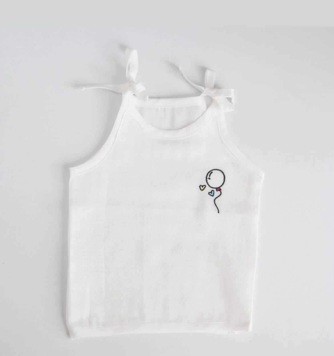 White Muslin Knot Jabla with Balloon Embroidery – 100% Cotton for Newborns