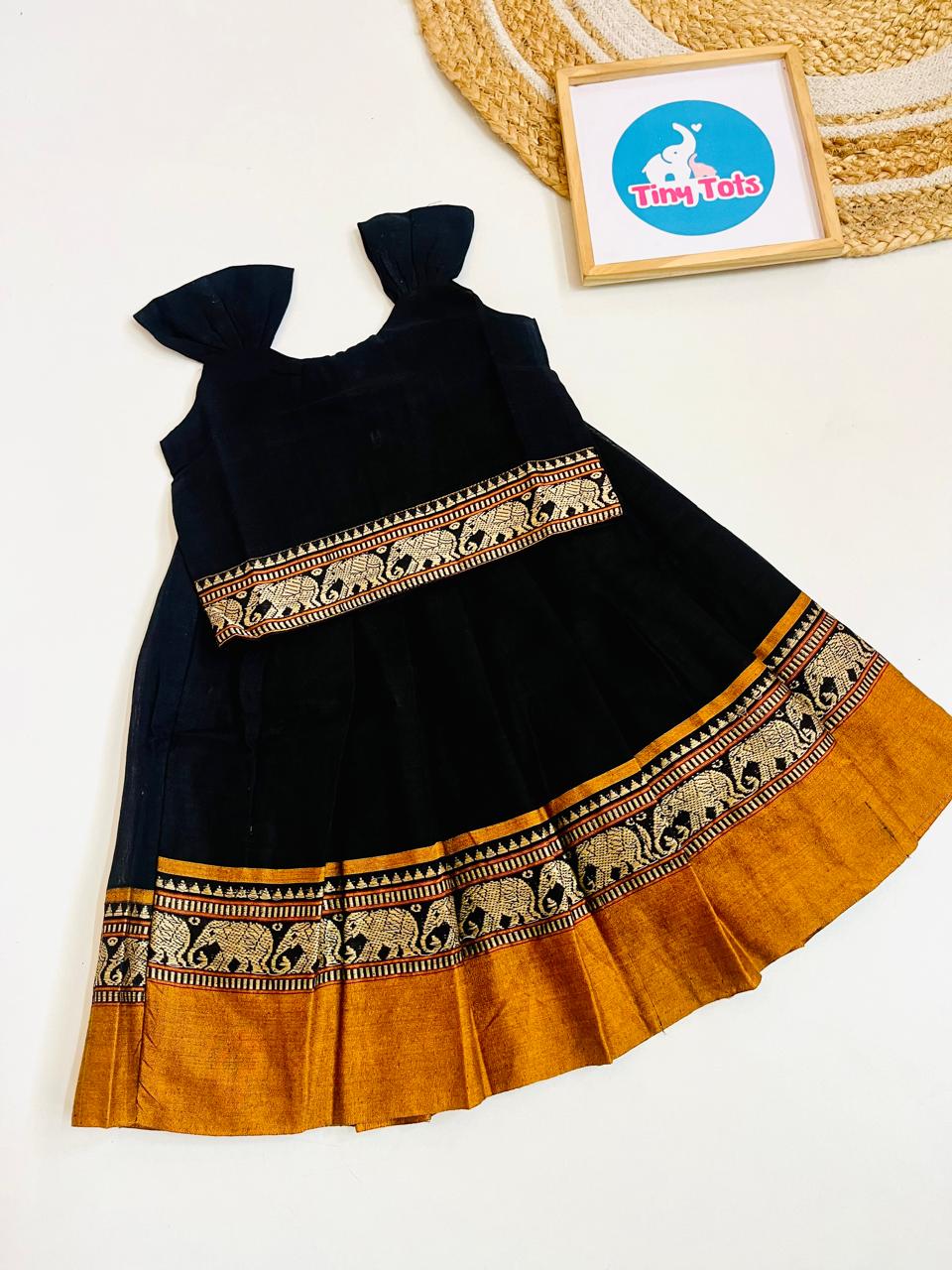 Narayanpet – Black