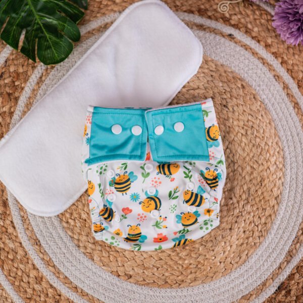 The Tiny Tots Organic Reusable Cloth Diapers - Blue Honey Bee