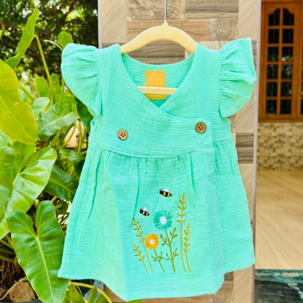 Double Layer Crinkle Muslin Baby Dress – Floral Bee Embroidery (Mint Green)